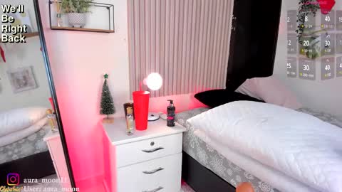 Snapshot of aura_moon chatting on 12/29/24, 04:19 Hello I am Marcela follow me on my instagram aura moon11 online show from 12/29/24, 04:19