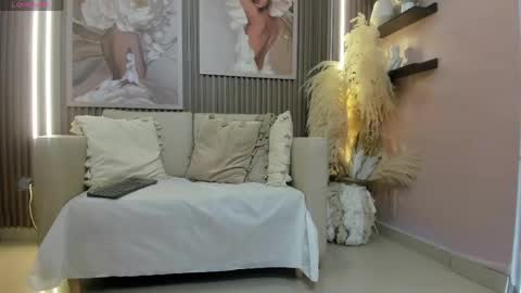 Snapshot of aura_sander4u chatting on 06/02/26, 06:32 AURA online show from 06/02/26, 06:32