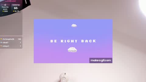 Snapshot of aurabakers chatting on 01/25/25, 06:13 Aura online show from 01/25/25, 06:13