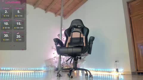 Snapshot of aurabonett chatting on 12/13/24, 06:10 aura online show from 12/13/24, 06:10