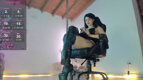 Snapshot of aurabonett chatting on 12/20/24, 08:38 aura online show from 12/20/24, 08:38