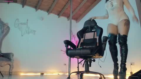 Snapshot of aurabonett chatting on 03/10/25, 10:37 aura online show from 03/10/25, 10:37