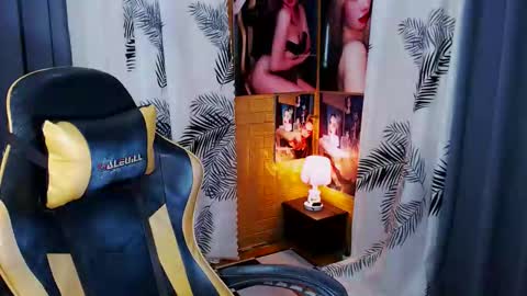 Miss awra online show from 03/27/26, 03:56