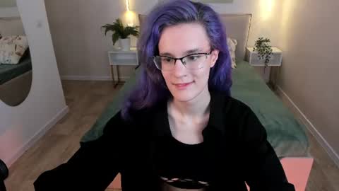 Snapshot of auralana chatting on 06/27/26, 12:22 Lana online show from 06/27/26, 12:22