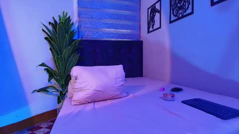 Snapshot of auralis_lux chatting on 05/29/26, 12:14 auralis_lux online show from 05/29/26, 12:14