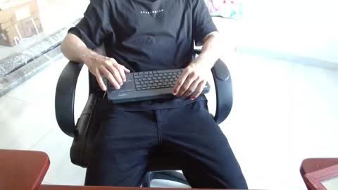 Aureliano online show from 02/24/26, 09:46