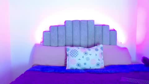 Snapshot of aurimelvalentina chatting on 05/28/26, 10:45 aurimel valentina online show from 05/28/26, 10:45