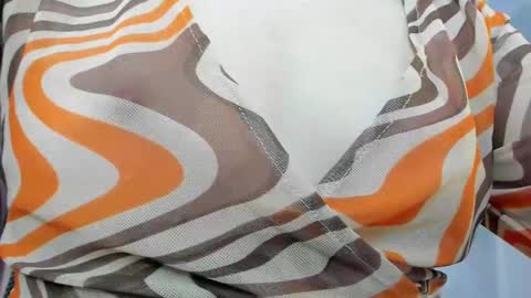 Snapshot of aurora__cute chatting on 02/27/25, 12:43 Auroraa Cute online show from 02/27/25, 12:43