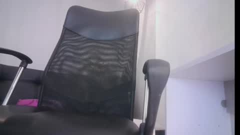 Snapshot of aurora_ath chatting on 01/19/25, 07:15 Aurora ath online show from 01/19/25, 07:15