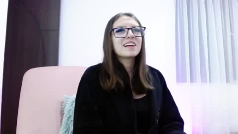 Snapshot of aurora_blossom__ chatting on 12/20/24, 12:27 Aurora online show from 12/20/24, 12:27