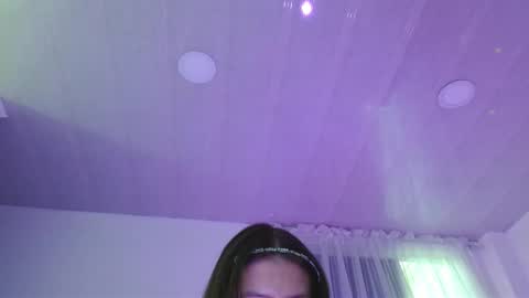 Snapshot of aurora_blossom__ chatting on 03/12/25, 09:35 Aurora online show from 03/12/25, 09:35