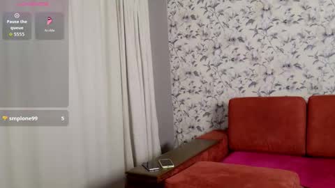 Aurora online show from 09/24/25, 06:55