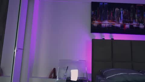 Snapshot of aurora_cherry chatting on 04/17/26, 06:55 Aurora online show from 04/17/26, 06:55