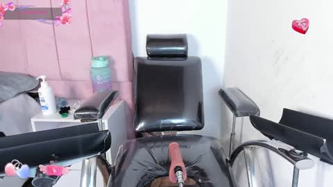 aurora_divine online show from 12/31/24, 01:47