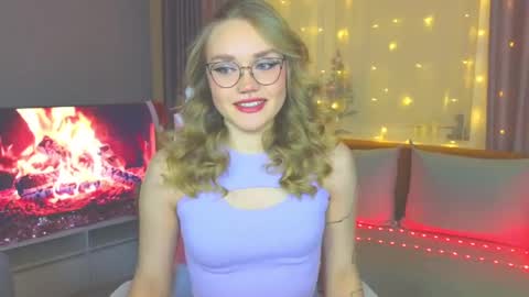 Snapshot of aurora_golden chatting on 01/26/25, 04:09 Kate online show from 01/26/25, 04:09