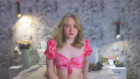 Kate online show from 04/16/26, 05:30