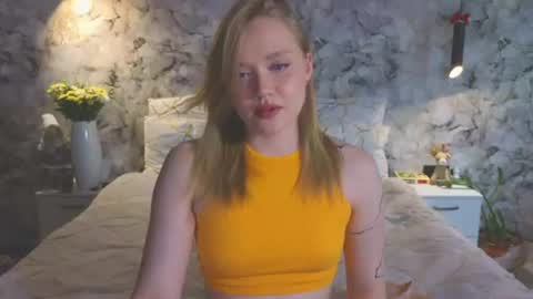 Snapshot of aurora_golden chatting on 06/13/26, 12:03 Kate online show from 06/13/26, 12:03