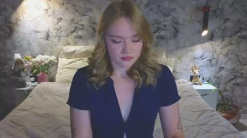 Snapshot of aurora_golden chatting on 07/11/26, 08:39 Kate online show from 07/11/26, 08:39