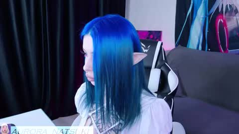 AURORA NATSUKI online show from 10/17/25, 07:27