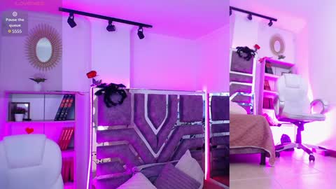 Snapshot of aurora_thomas chatting on 12/04/24, 02:37 Aurora online show from 12/04/24, 02:37