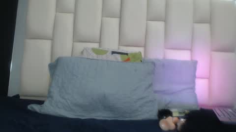 Snapshot of auroraa_miller chatting on 01/09/25, 12:19 auroraa_miller online show from 01/09/25, 12:19