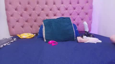 Snapshot of auroraa_miller chatting on 09/09/25, 11:54 auroraa_miller online show from 09/09/25, 11:54