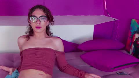 Aurora online show from 02/19/25, 06:43