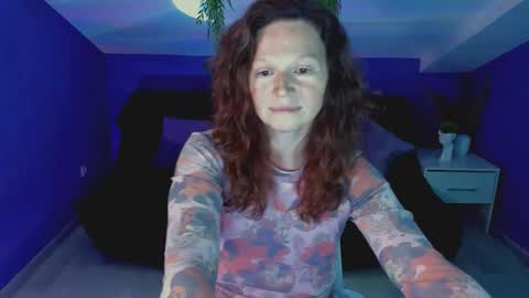 auroraborealis__ online show from 09/22/25, 06:59