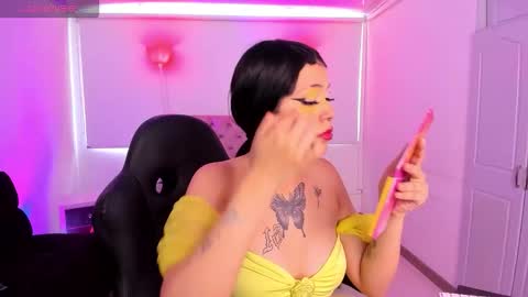 Aurora Diaz online show from 10/04/25, 08:51