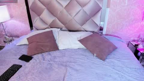 Snapshot of aurorafiore chatting on 01/28/25, 08:04 Aurora online show from 01/28/25, 08:04