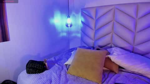 Snapshot of aurorafiore chatting on 02/28/25, 12:54 Aurora online show from 02/28/25, 12:54