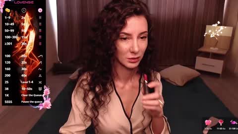 Snapshot of auroragreys chatting on 02/16/25, 11:27 Aurora online show from 02/16/25, 11:27