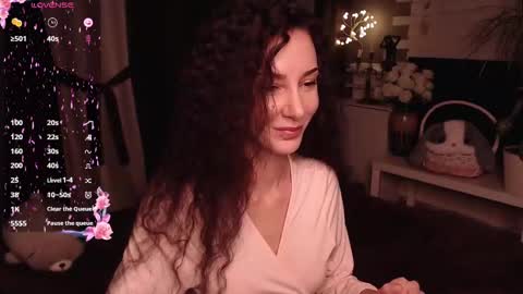 Snapshot of auroragreys chatting on 02/27/25, 03:48 Aurora online show from 02/27/25, 03:48