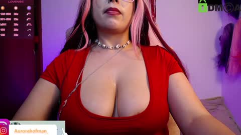 Snapshot of aurorahoffman chatting on 01/12/25, 06:17 Aurora online show from 01/12/25, 06:17