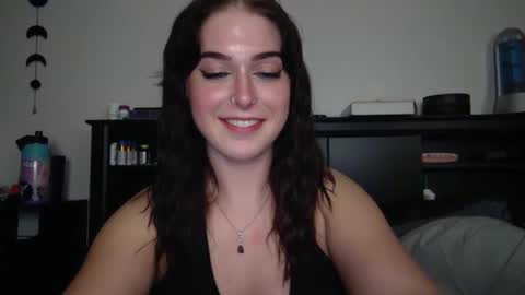 Snapshot of auroralightz1 chatting on 10/01/25, 01:33 auroralightz1 online show from 10/01/25, 01:33