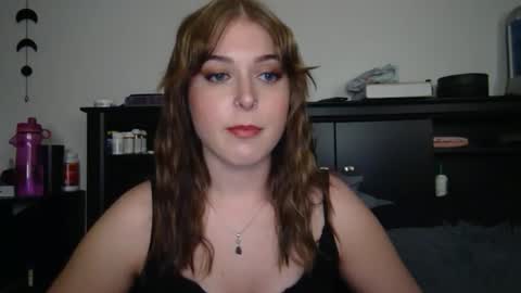 Snapshot of auroralightz1 chatting on 10/24/25, 03:47 auroralightz1 online show from 10/24/25, 03:47