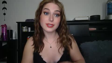 Snapshot of auroralightz1 chatting on 10/29/25, 01:19 auroralightz1 online show from 10/29/25, 01:19