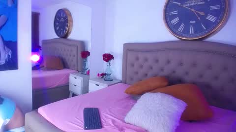 Aurora Ricci online show from 10/21/25, 12:50