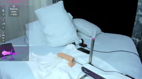 Snapshot of aurorarojas chatting on 02/21/25, 07:12 Aurora Rojas online show from 02/21/25, 07:12