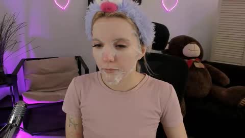 aurorawrenfield online show from 03/09/26, 04:27