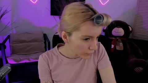 aurorawrenfield online show from 03/16/26, 04:18