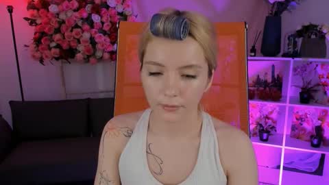 aurorawrenfield online show from 03/18/26, 01:53