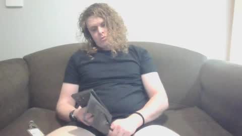 Snapshot of auslad9443 chatting on 08/05/26, 03:04 auslad9443 online show from 08/05/26, 03:04