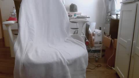 ausmopolitan online show from 12/03/25, 12:18