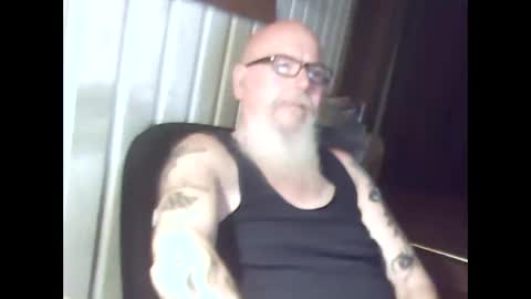 Snapshot of aussie44 chatting on 03/03/26, 11:05 aussie4inch online show from 03/03/26, 11:05