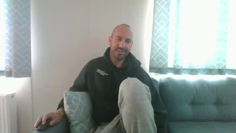aussie_cock1986 online show from 06/05/26, 09:48