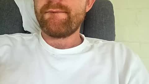 Snapshot of aussie_dadbod6969 chatting on 05/21/26, 11:45 aussie_dadbod6969 online show from 05/21/26, 11:45