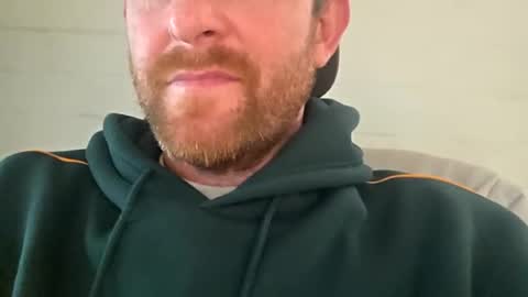 Snapshot of aussie_dadbod6969 chatting on 06/25/26, 01:27 aussie_dadbod6969 online show from 06/25/26, 01:27