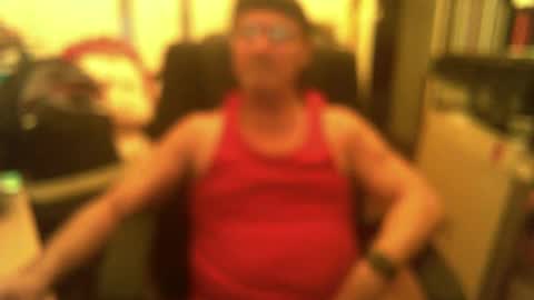 Snapshot of aussiebumm chatting on 02/04/25, 12:00 Aussiebumm online show from 02/04/25, 12:00