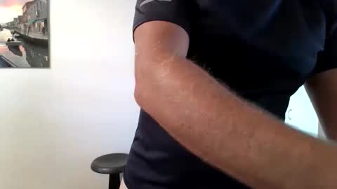 aussiemaninmelbourne online show from 04/04/26, 12:20